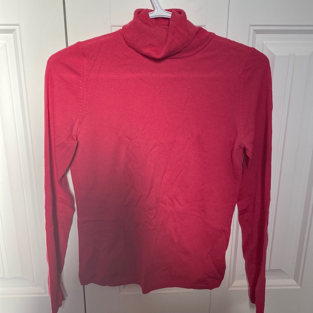 New without tag club Monaco sweater-merino wool